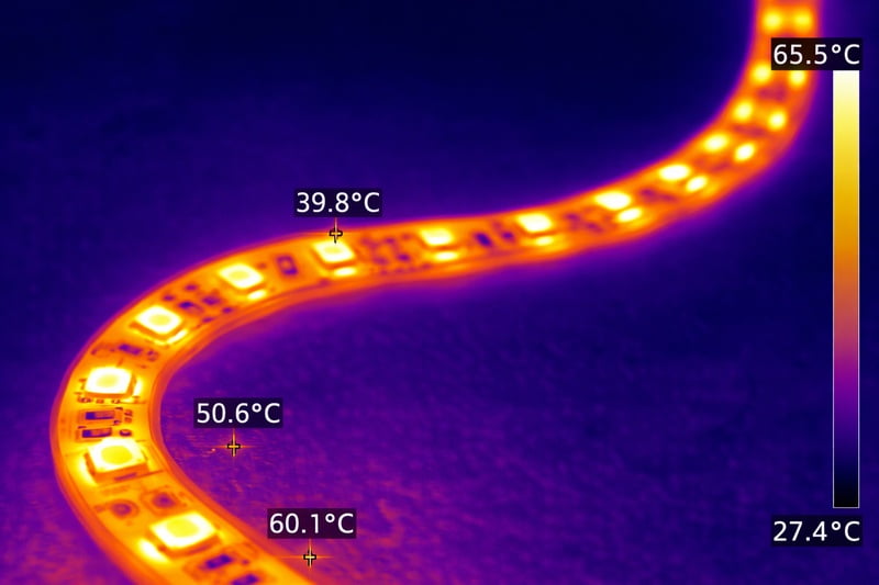 Thermal camera image showing heat distribution on an LED strip
